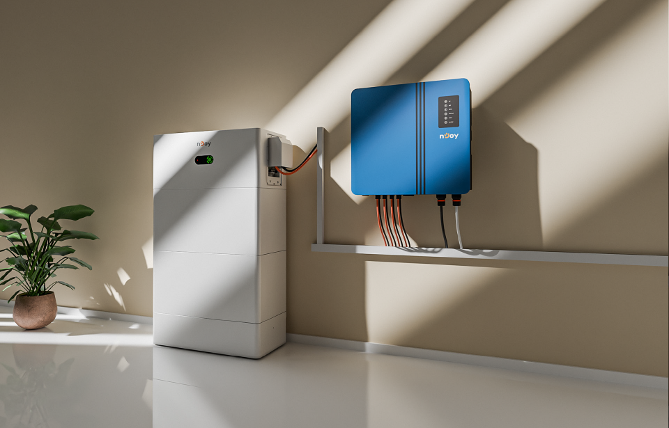 Kit Invertor Hibrid Trifazat 10kW + Baterie LiFePO4 10kW nJoy