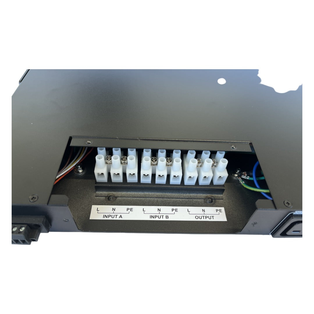 ATS Comutator Automat de Sursa Rack 1U 30A 6.9kVA cu Iesire pe Borne si 5 Prize IEC COVER ATS-30A
